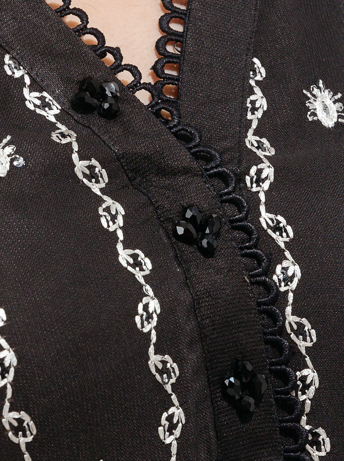 EMBROIDERED SHIRT WITH DUPATTA - Image 4