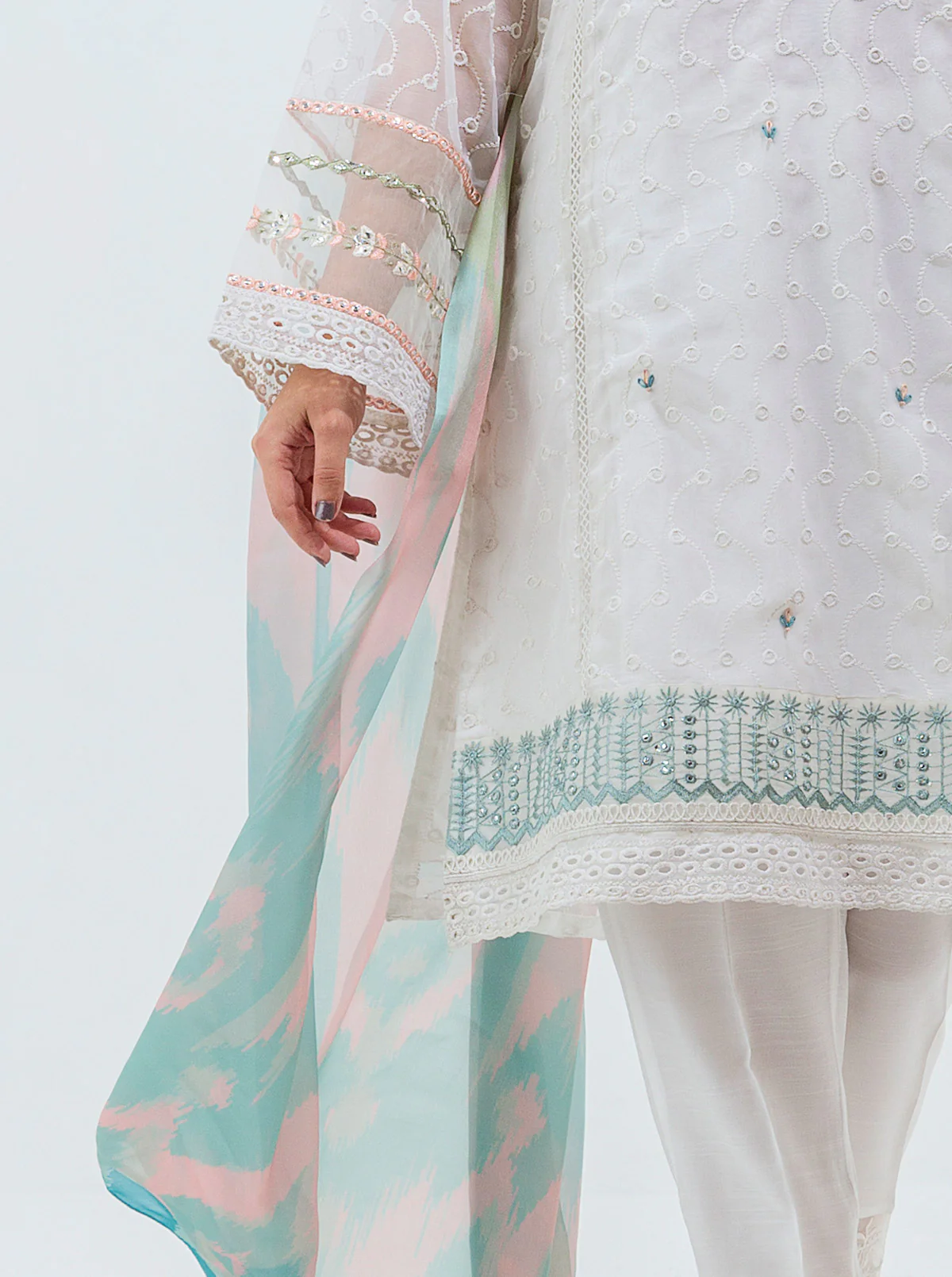 EMBROIDERED SHIRT WITH DUPATTA - Image 3