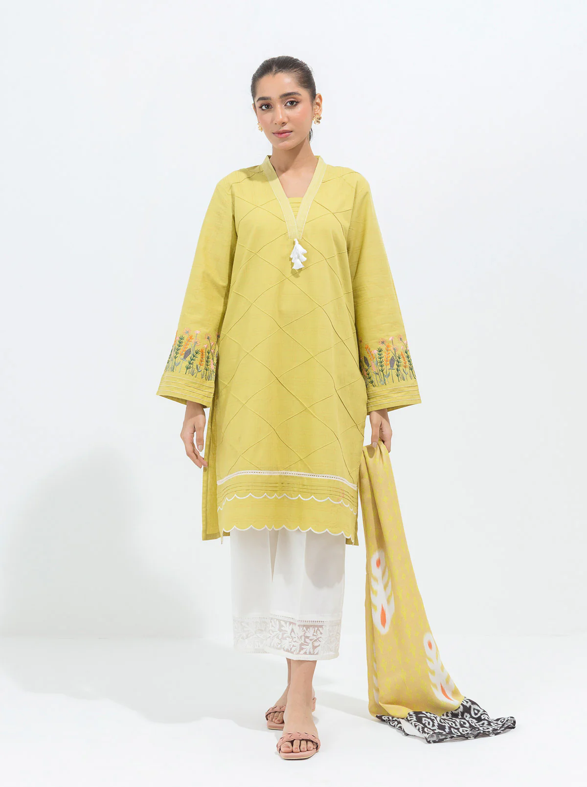 EMBROIDERED SHIRT WITH STOLE - Image 4