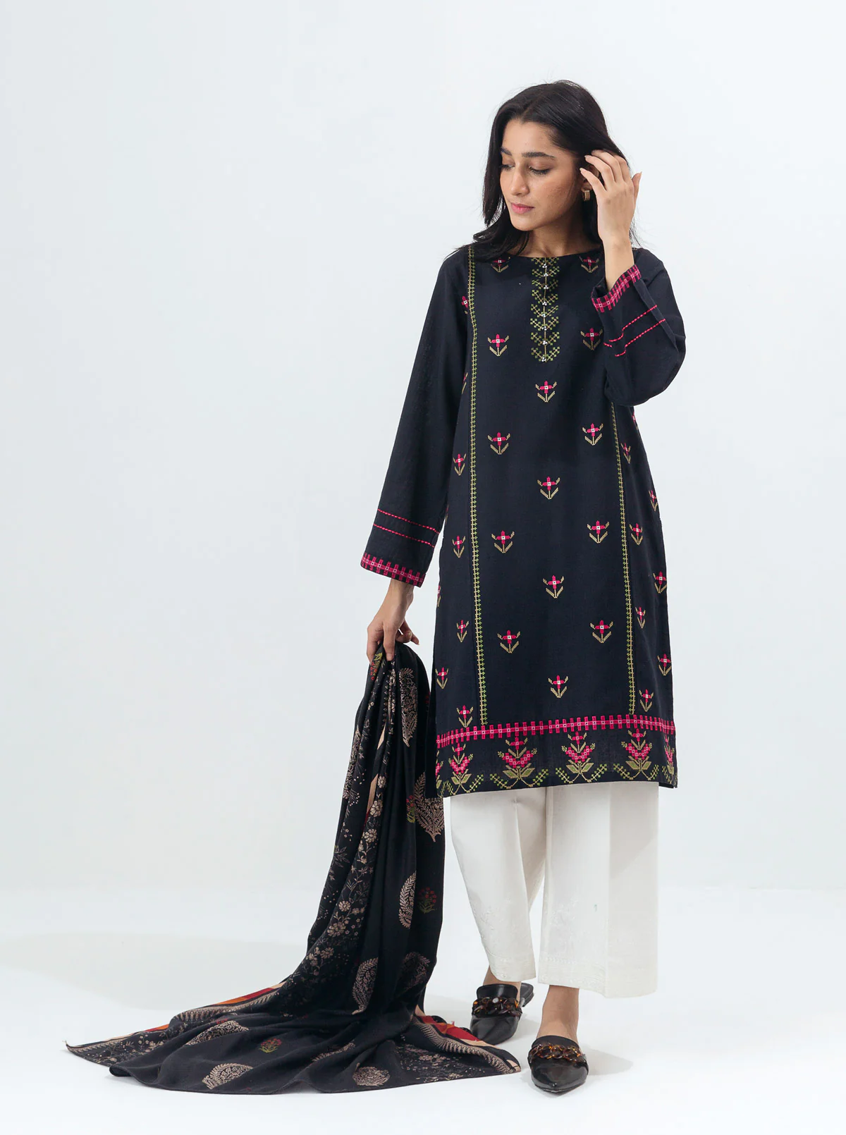EMBROIDERED SHIRT WITH SHAWL - Image 3