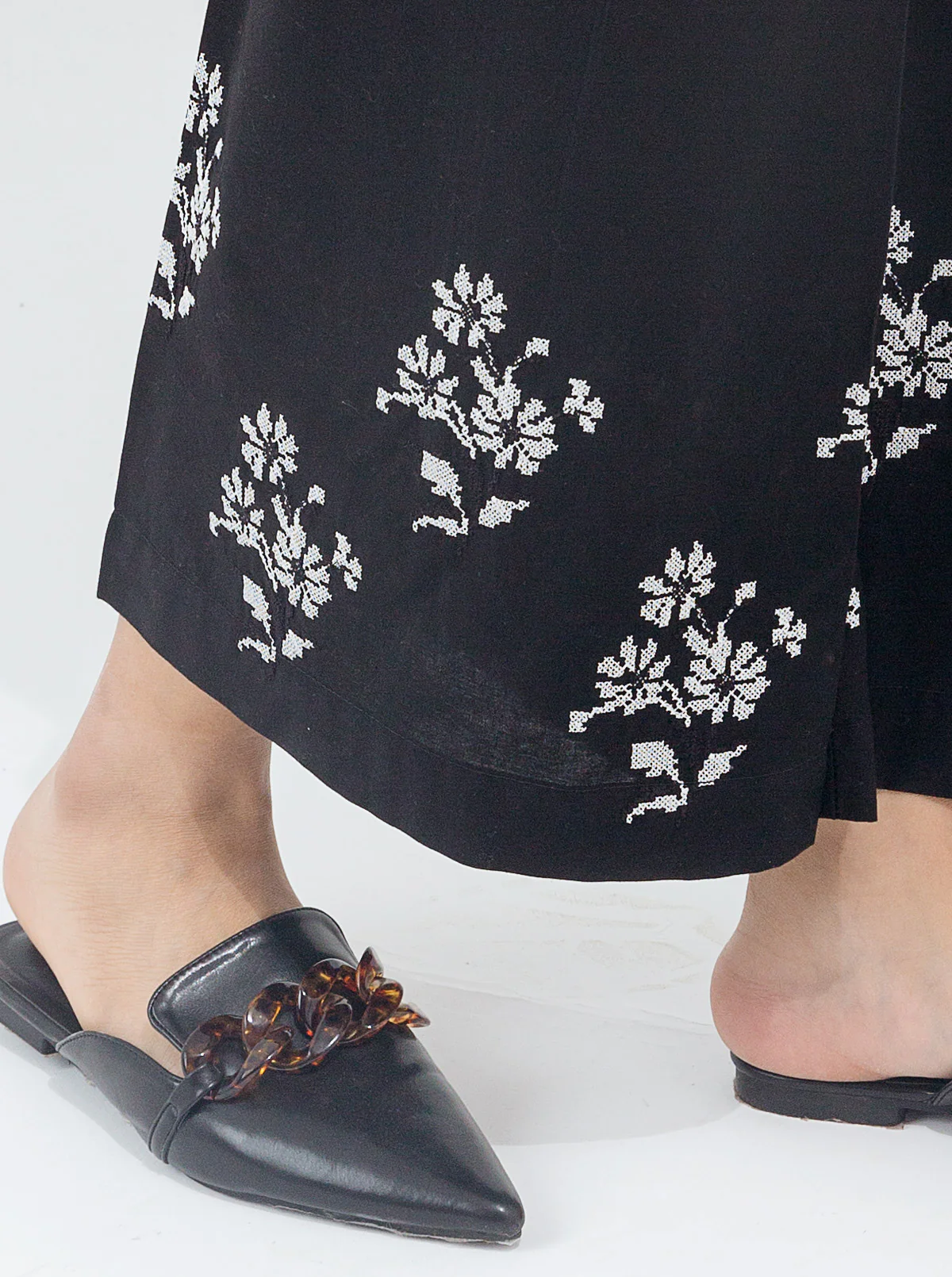 EMBROIDERED SLACK PANTS - Image 2