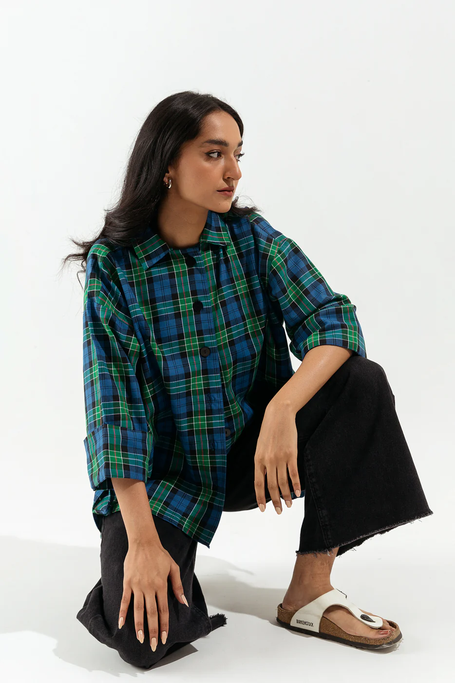 CHECKERED BUTTON DOWN SHIRT - Image 4