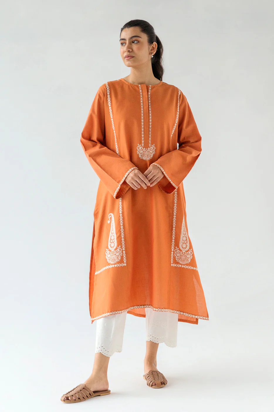 EMBROIDERED CHAMBRAY SHIRT (PRET) - Image 2