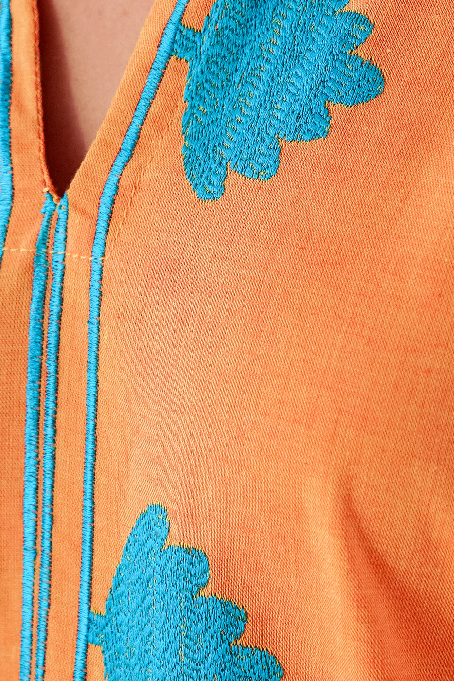 EMBROIDERED CHAMBRAY SHIRT (PRET) - Image 2