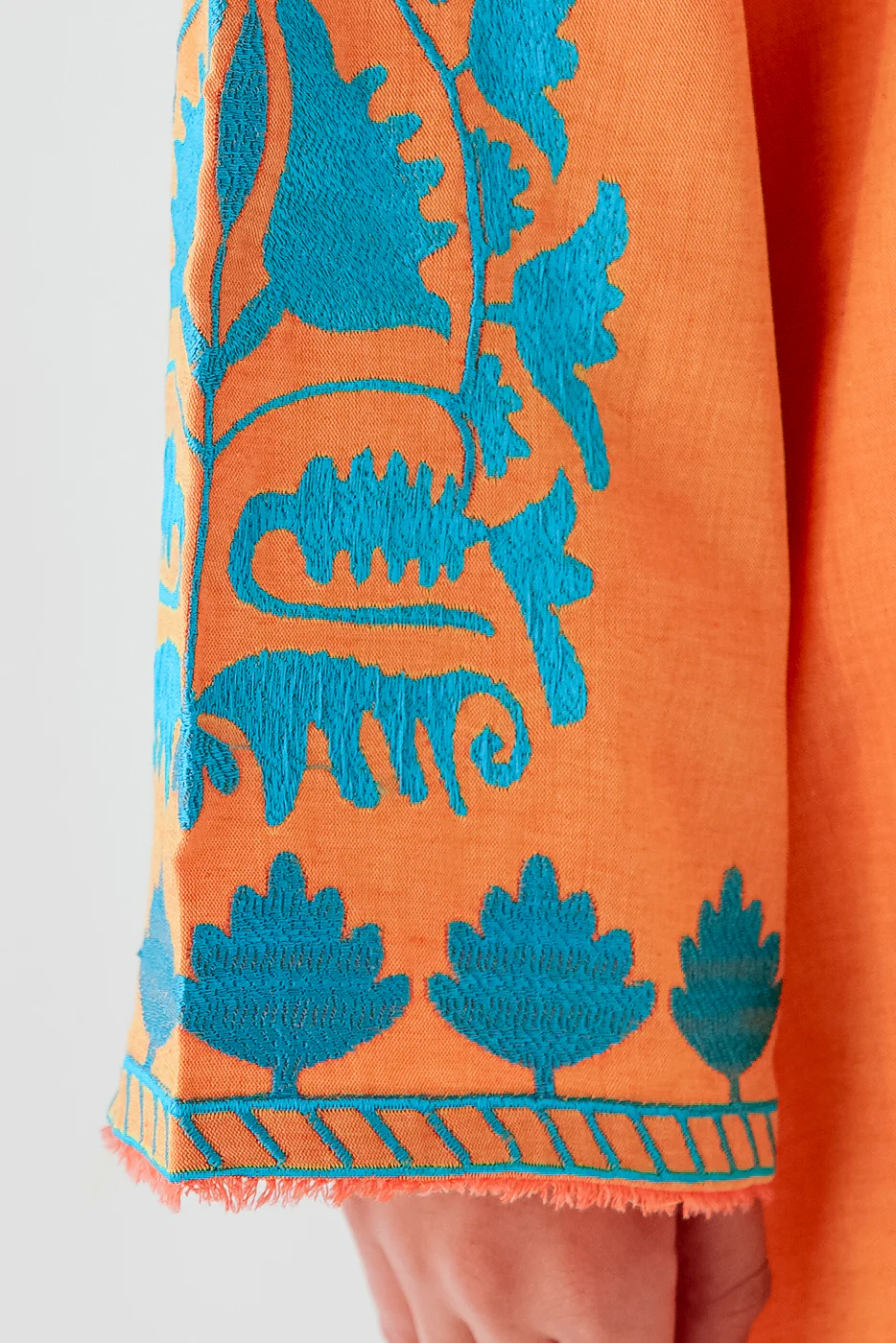 EMBROIDERED CHAMBRAY SHIRT (PRET) - Image 3
