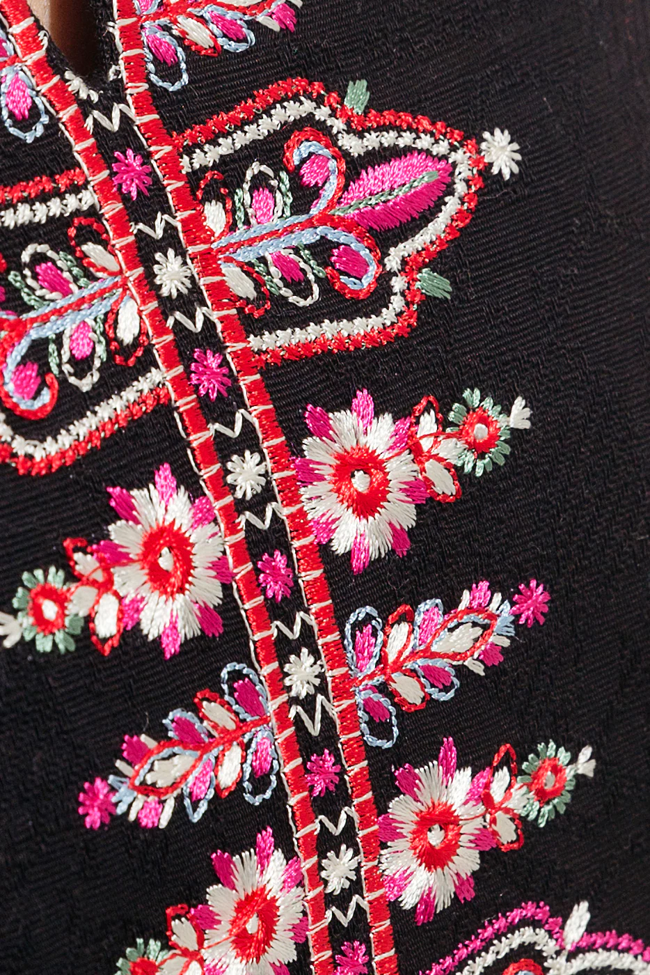 EMBROIDERED KHADDAR JACQUARD SHIRT (PRET) - Image 4