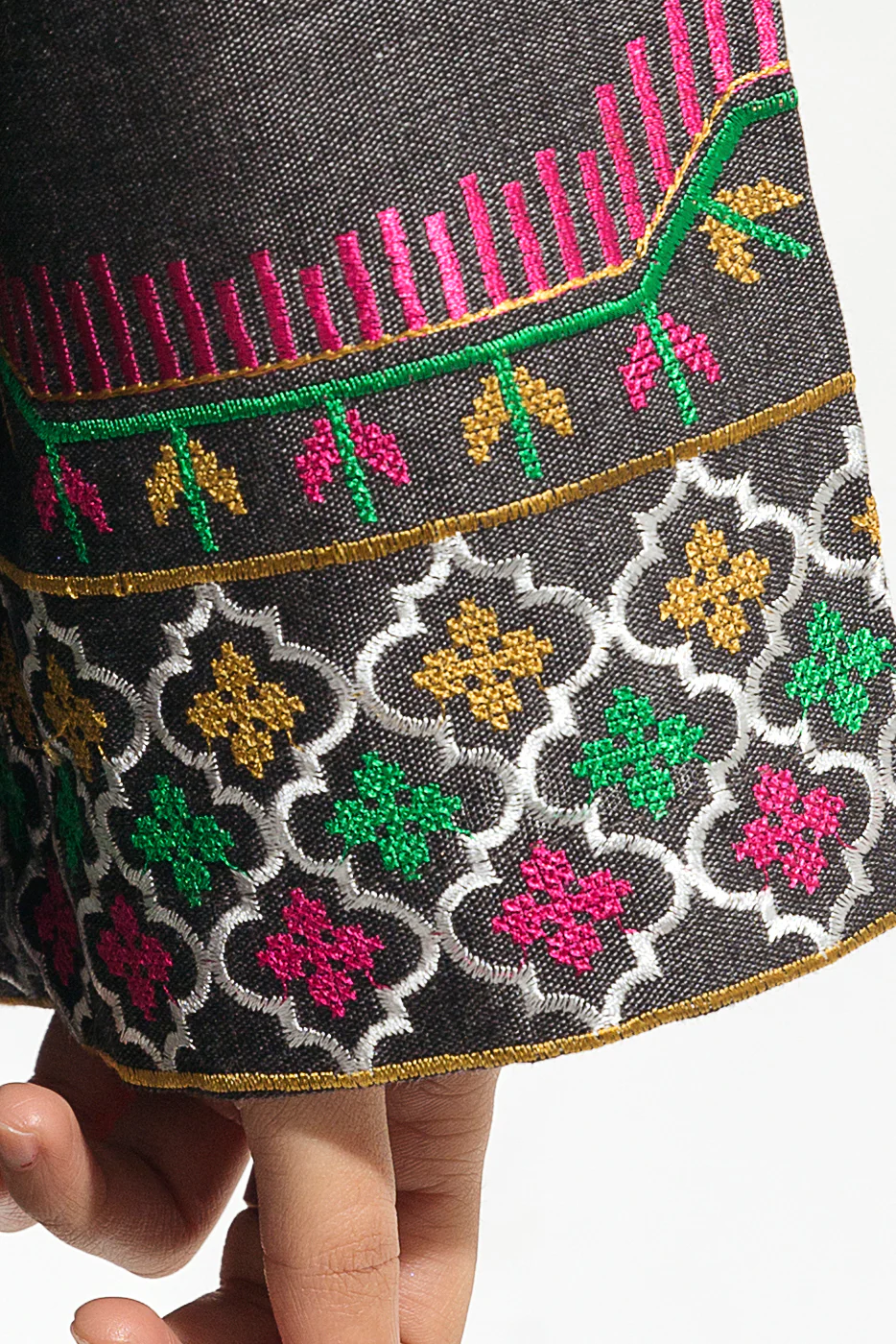 EMBROIDERED YARN DYED SHIRT (PRET) - Image 2