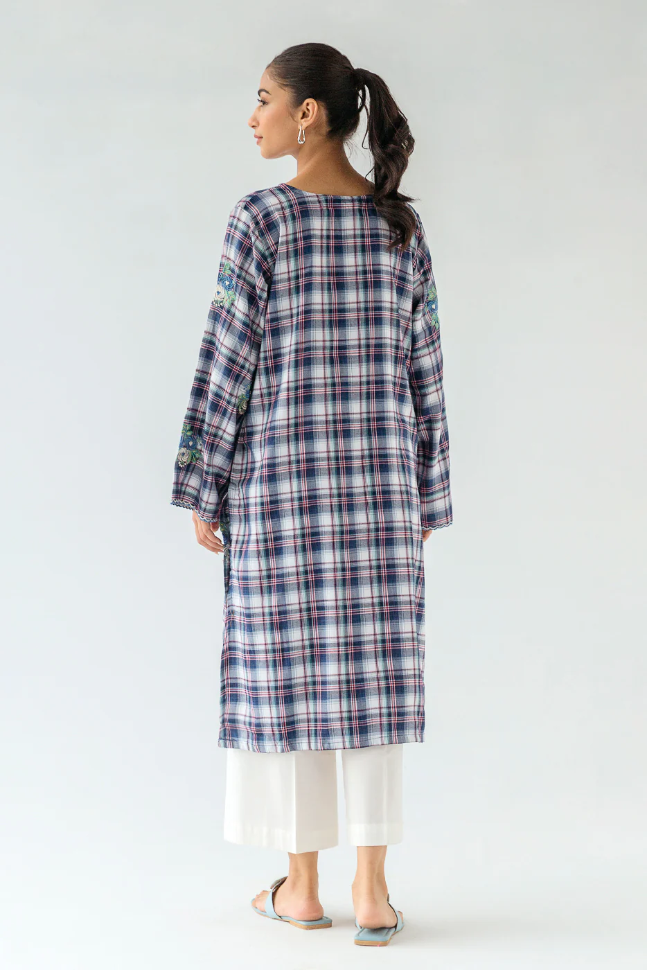 EMBROIDERED YARN DYED SHIRT (PRET) - Image 3