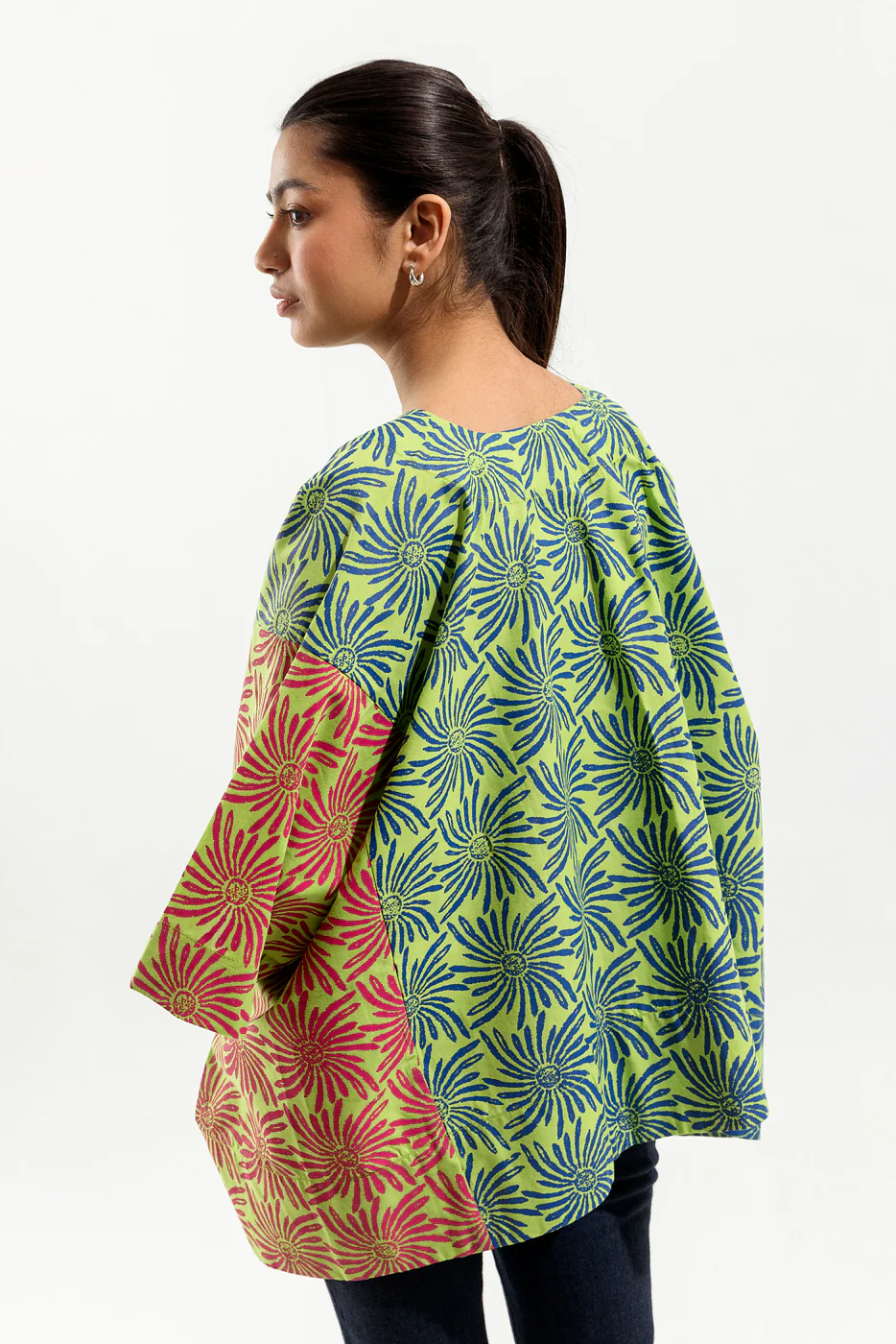 PRINTED CHAMBRAY SHRUG (PRET) - Image 4