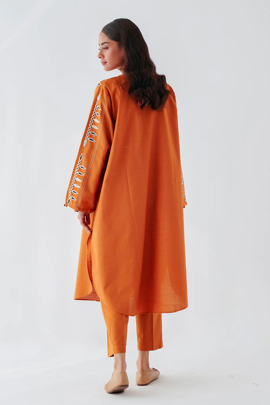 2 PIECE EMBROIDERED SLUB KHADDAR SUIT (PRET) - Image 3