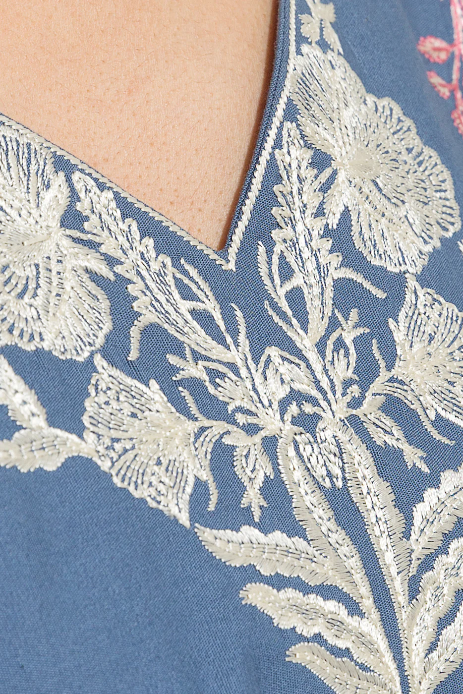 2 PIECE EMBROIDERED KHADDAR SUIT (PRET) - Image 2