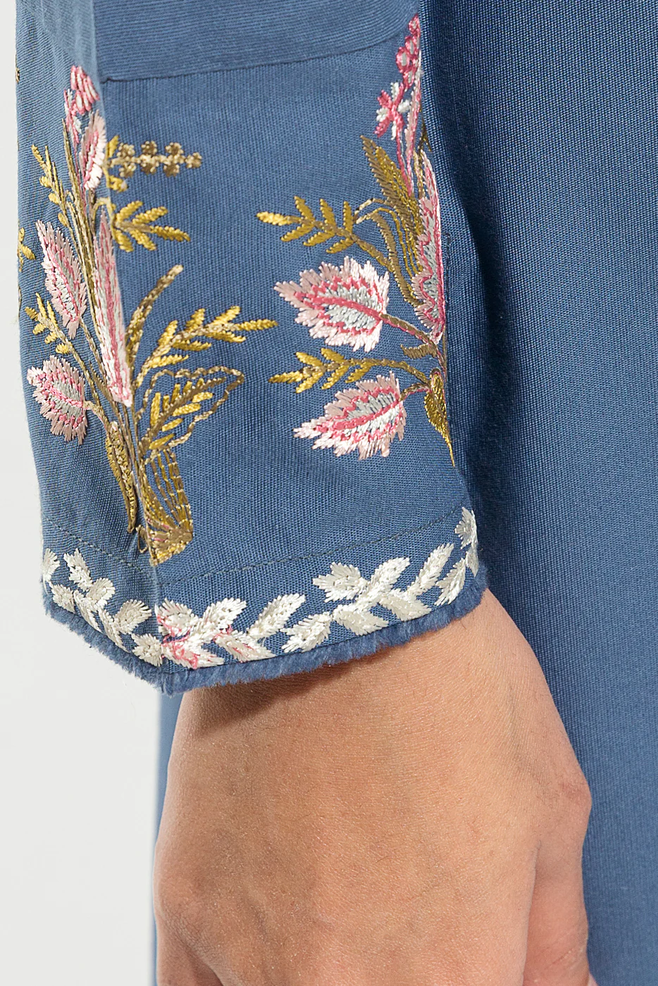 2 PIECE EMBROIDERED KHADDAR SUIT (PRET) - Image 3