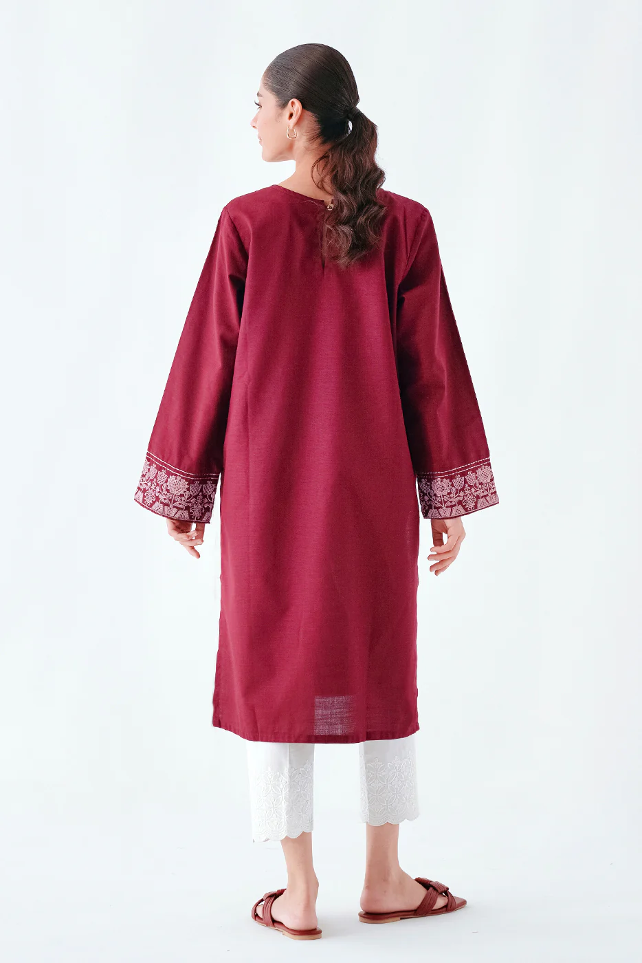 EMBROIDERED SLUB KHADDAR SHIRT (PRET) - Image 2