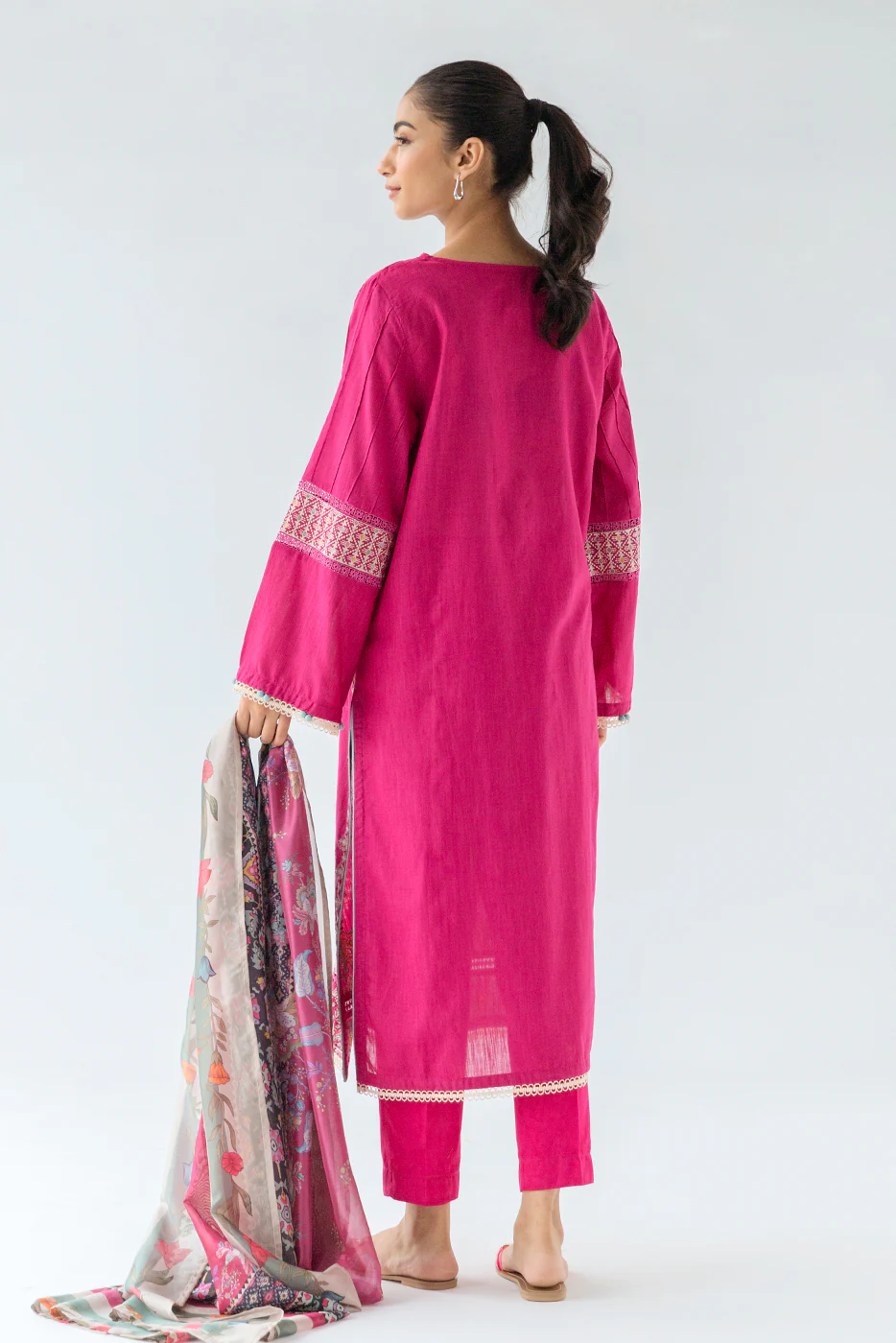 EMBROIDERED SLUB LAWN SHIRT (LUXURY PRET) - Image 3
