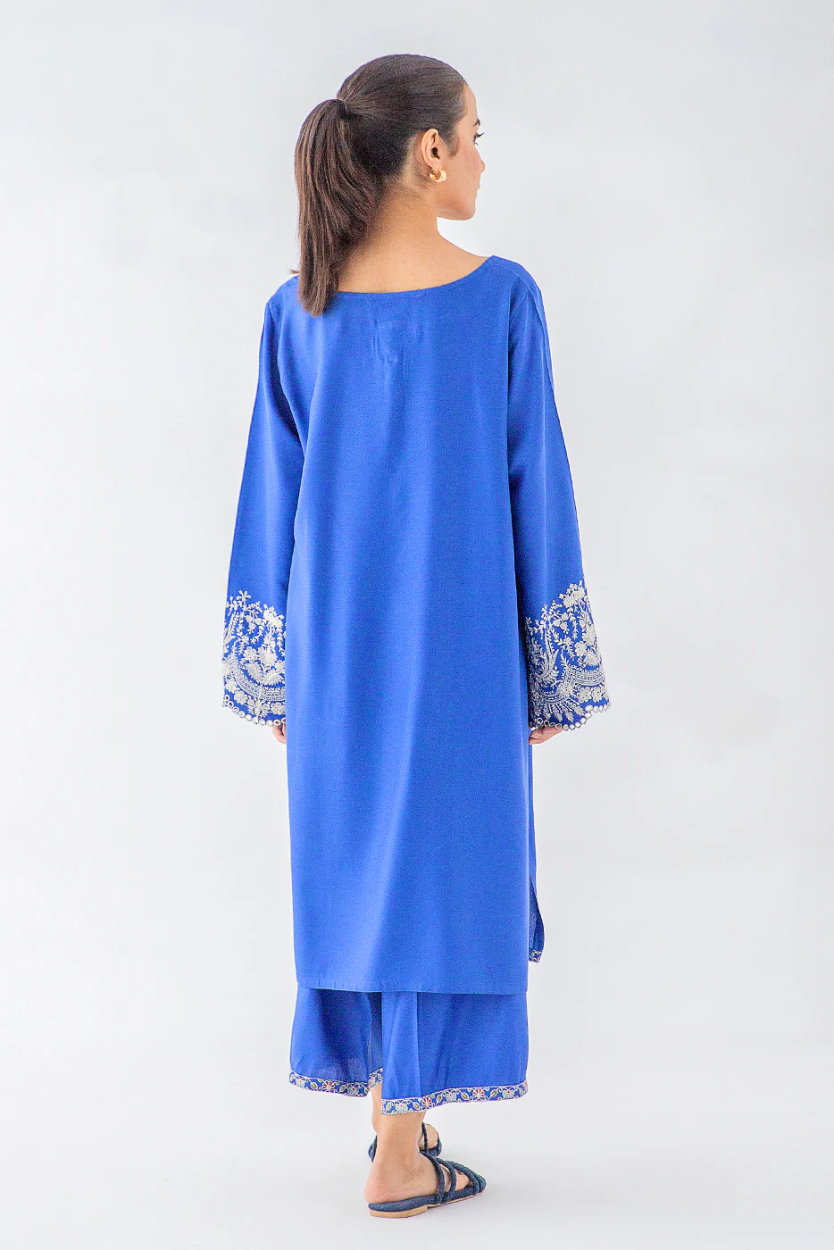 2 PIECE EMBROIDERED VISCOSE SUIT (PRET) - Image 3