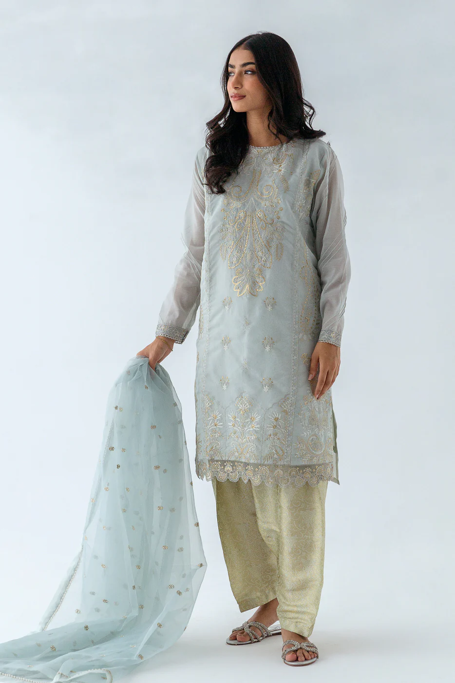 3 PIECE EMBROIDERED PAPER COTTON SUIT (LUXURY PRET) - Image 2
