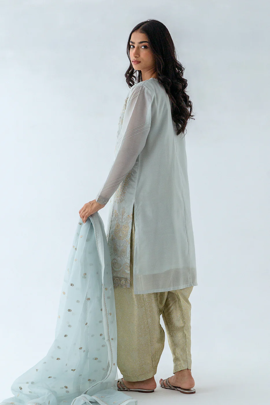 3 PIECE EMBROIDERED PAPER COTTON SUIT (LUXURY PRET) - Image 3