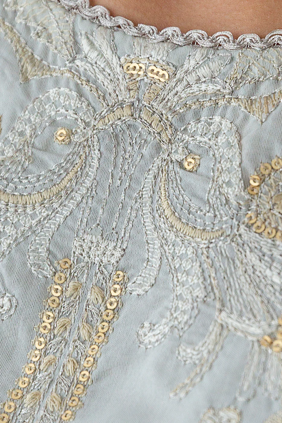 3 PIECE EMBROIDERED PAPER COTTON SUIT (LUXURY PRET) - Image 4