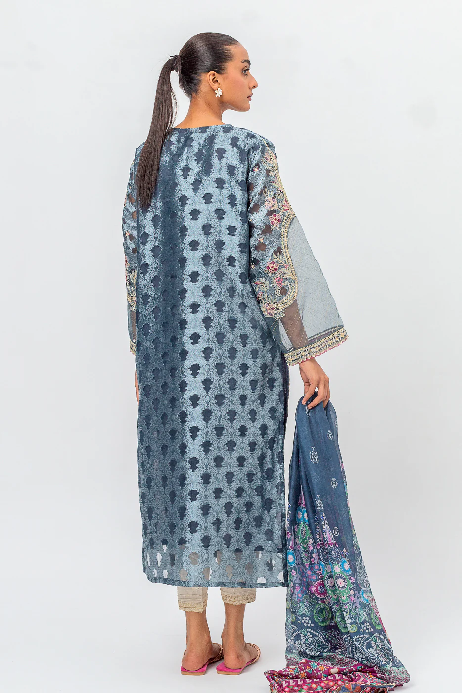 2 PIECE EMBROIDERED JACQUARD SUIT (LUXURY PRET) - Image 4
