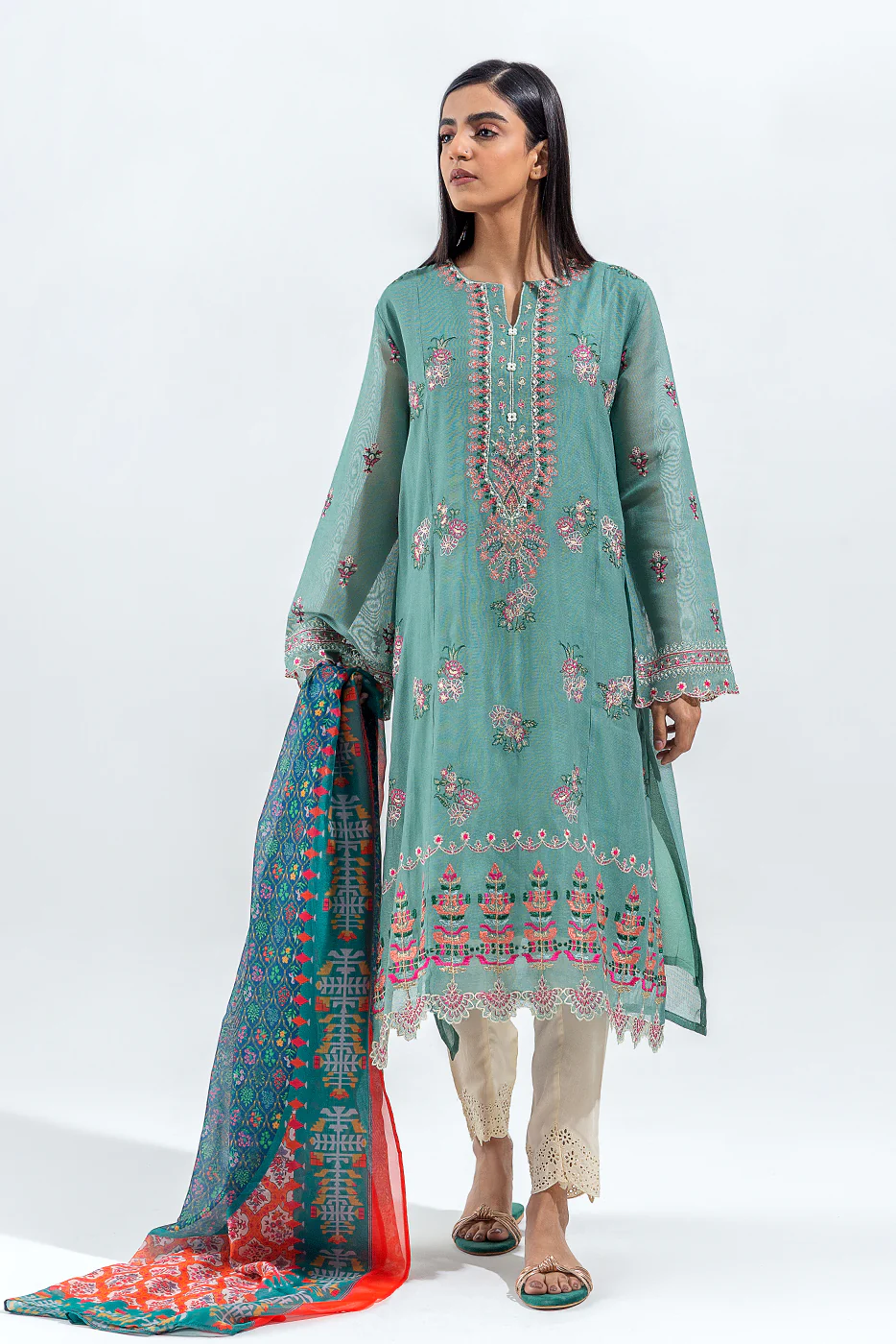 2 PIECE EMBROIDERED COTTON NET SUIT (LUXURY PRET) - Image 3