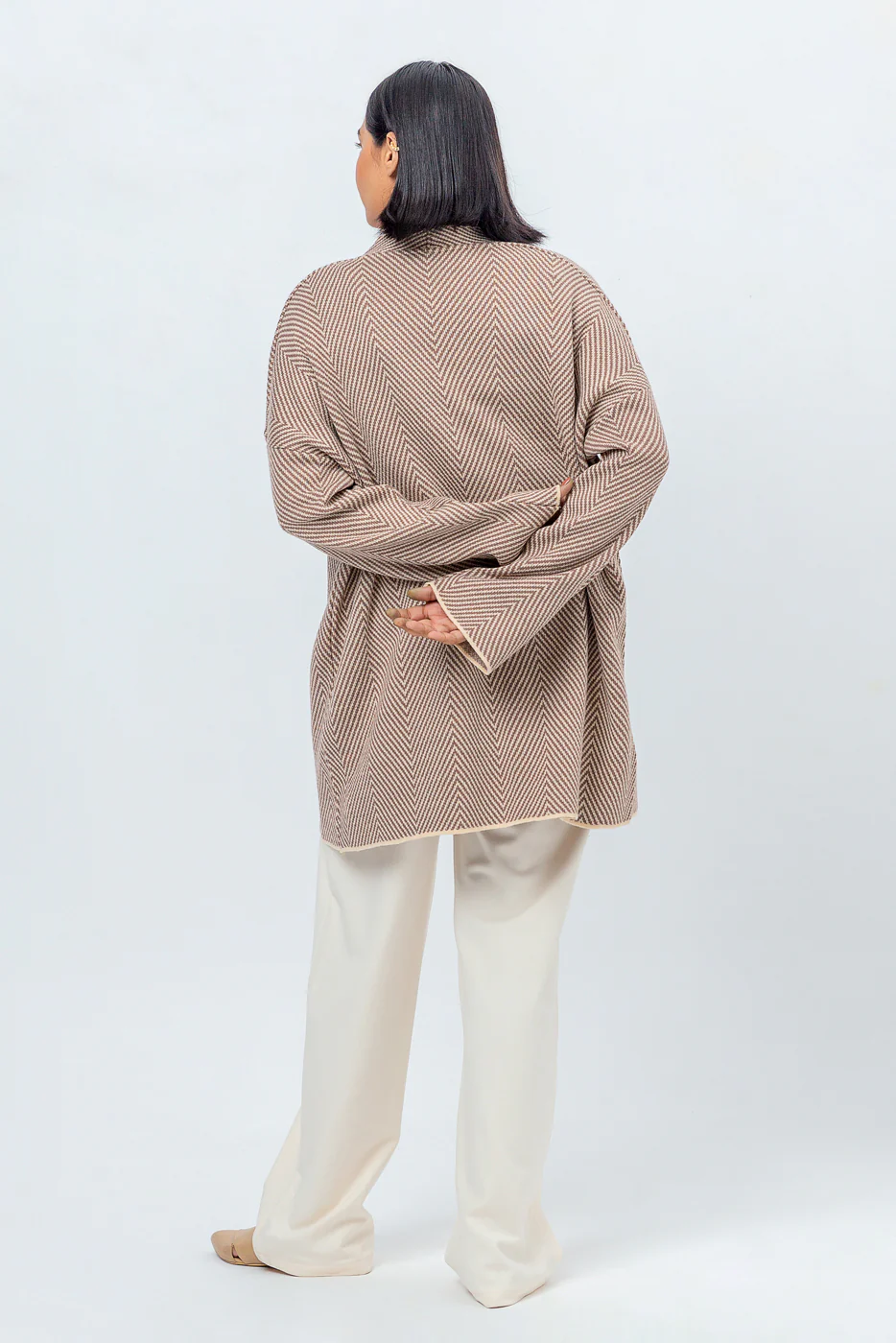 HERRINGBONE SHRUG - Image 4