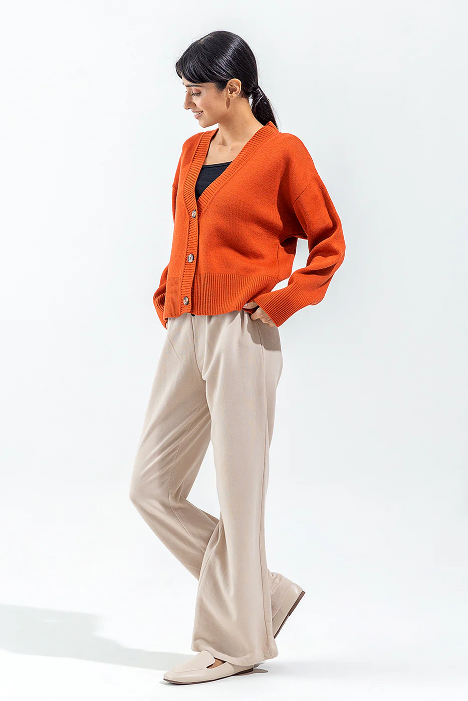 V NECK CARDIGAN - Image 3