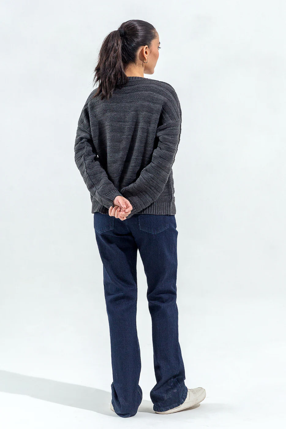 KNITTED CREW NECK CARDIGAN - Image 4