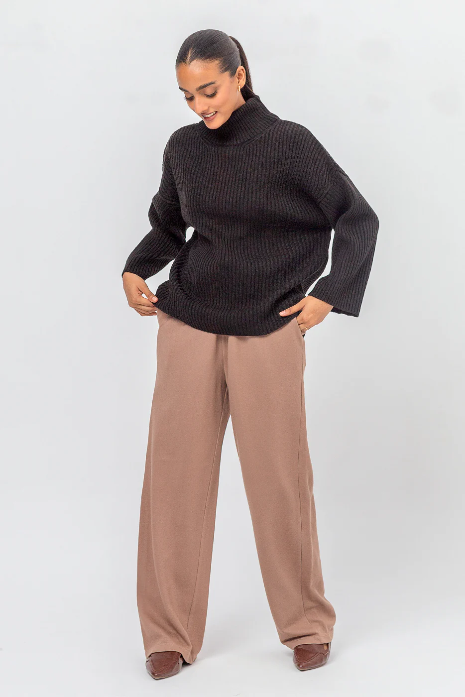 RIBBED TURTLE NECK SWEATER - Image 2