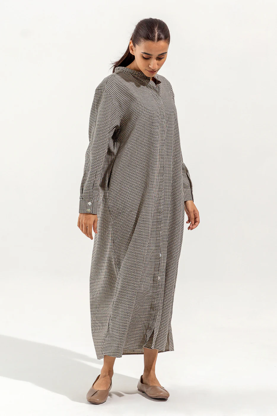 FULL LENGTH BUTTON THROUGH DRESS - Image 3