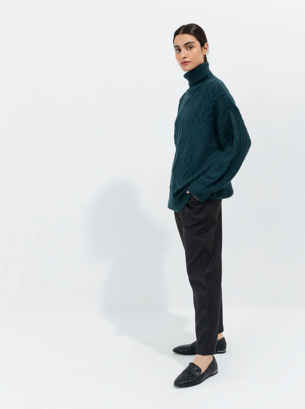 TEAL GREEN TURTLE NECK MIXED CABLE PULLOVER - Image 3
