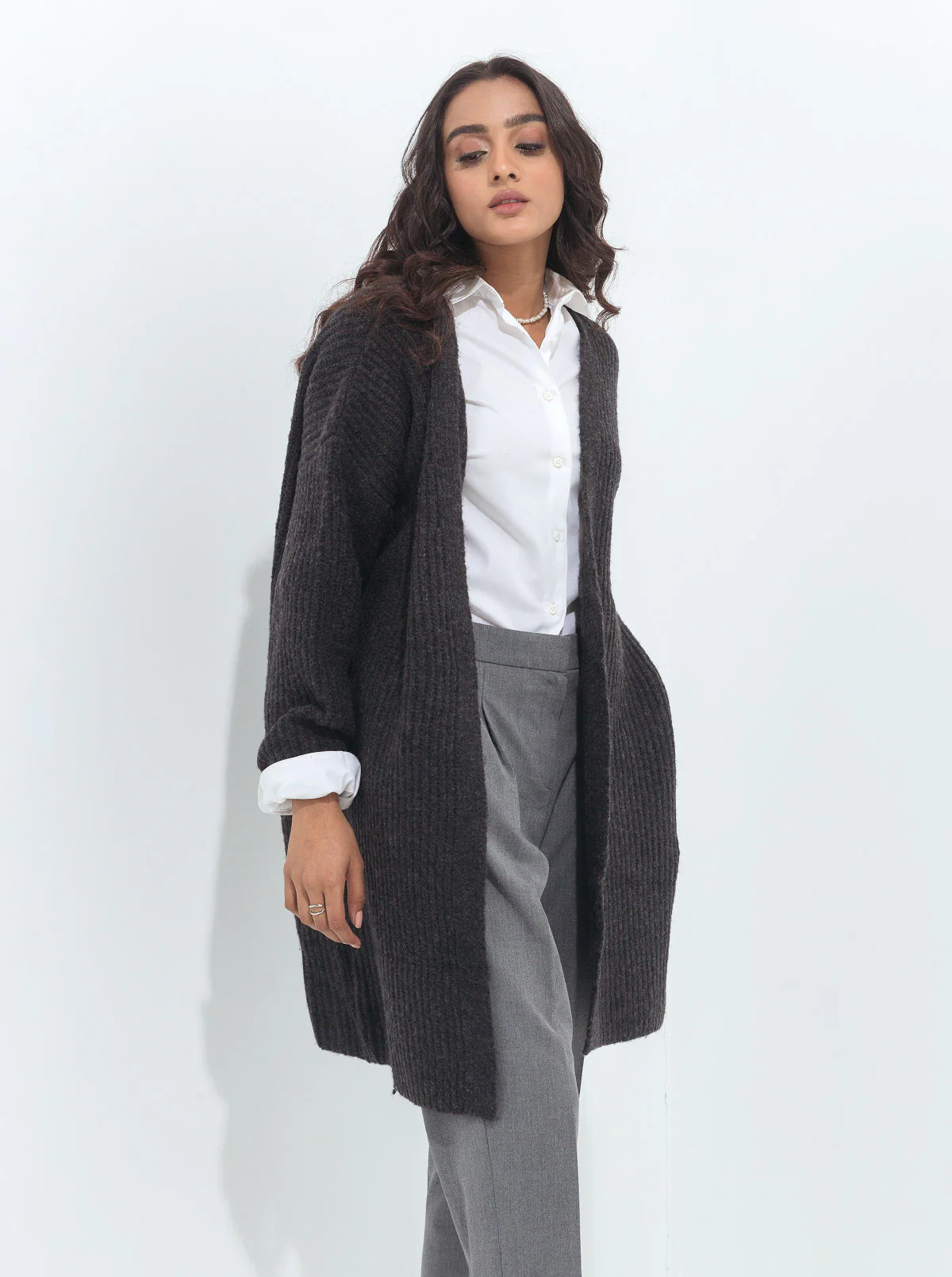 DARK GRAY FUZZY RIB KNIT SHRUG - Image 3