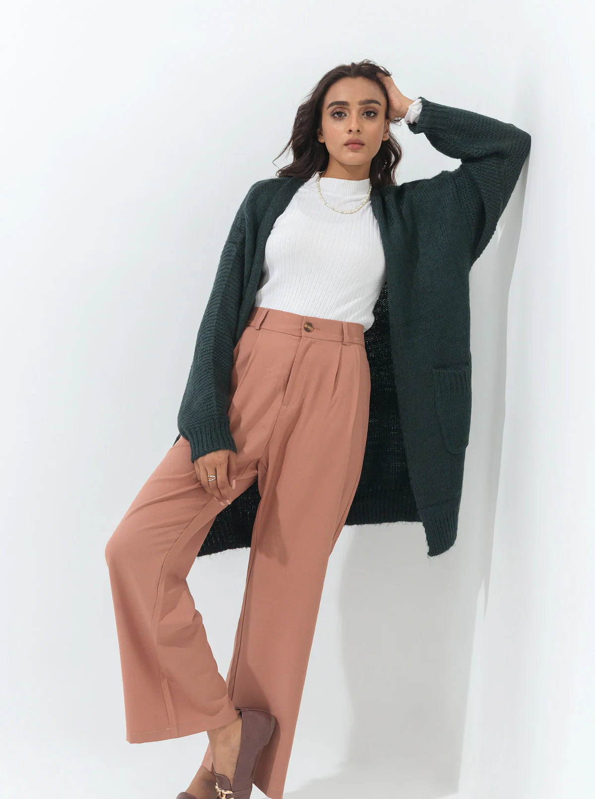 DARK GREEN LONG TEXTURED POCKET SHRUG - Image 2