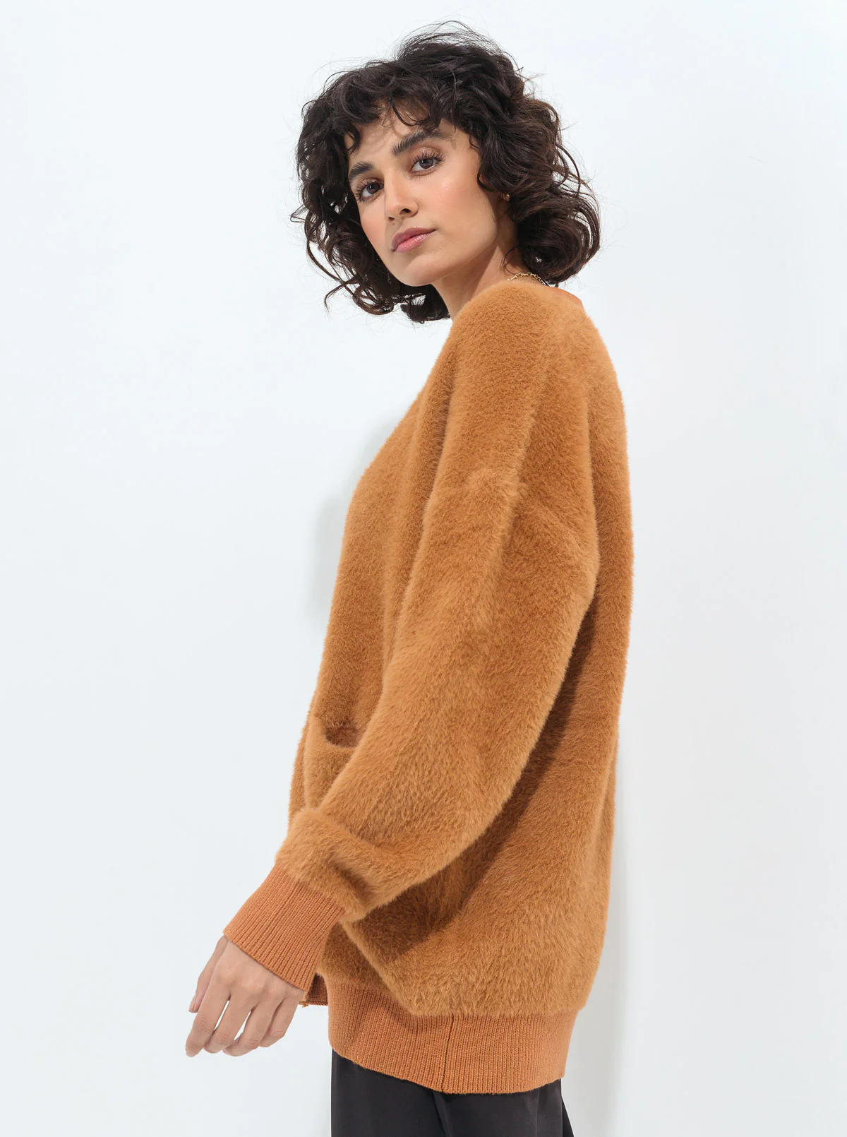 CAMEL BROWN OVERSIZED FUZZY CARDIGAN - Image 3