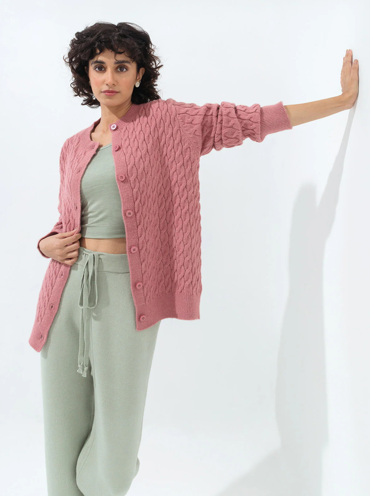TEA PINK CABLE KNIT CARDIGAN - Image 2