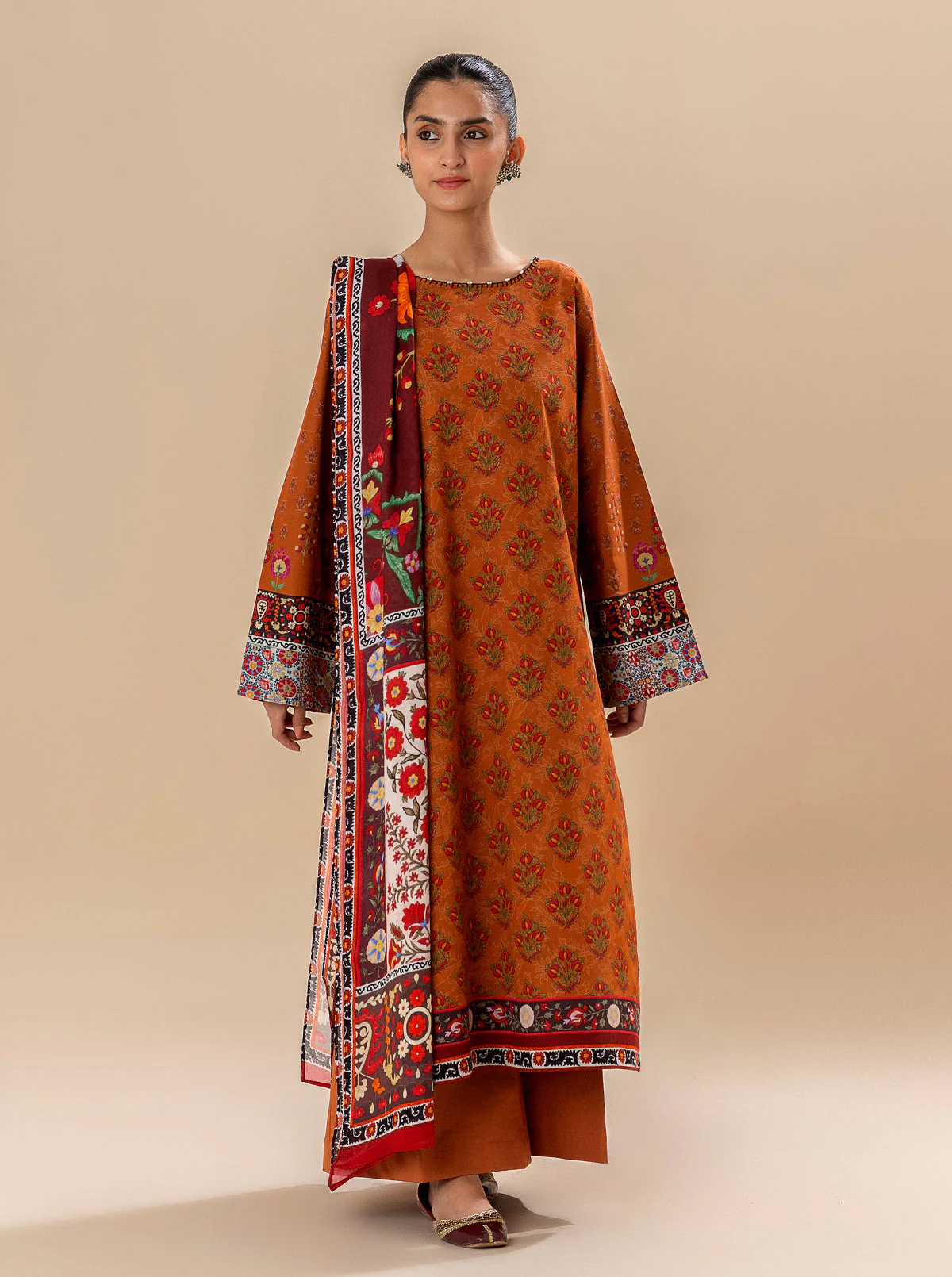 2 PIECE PRINTED LAWN SUIT-ROYAL FACADES (UNSTITCHED) (UNSTITCHED) - Image 2