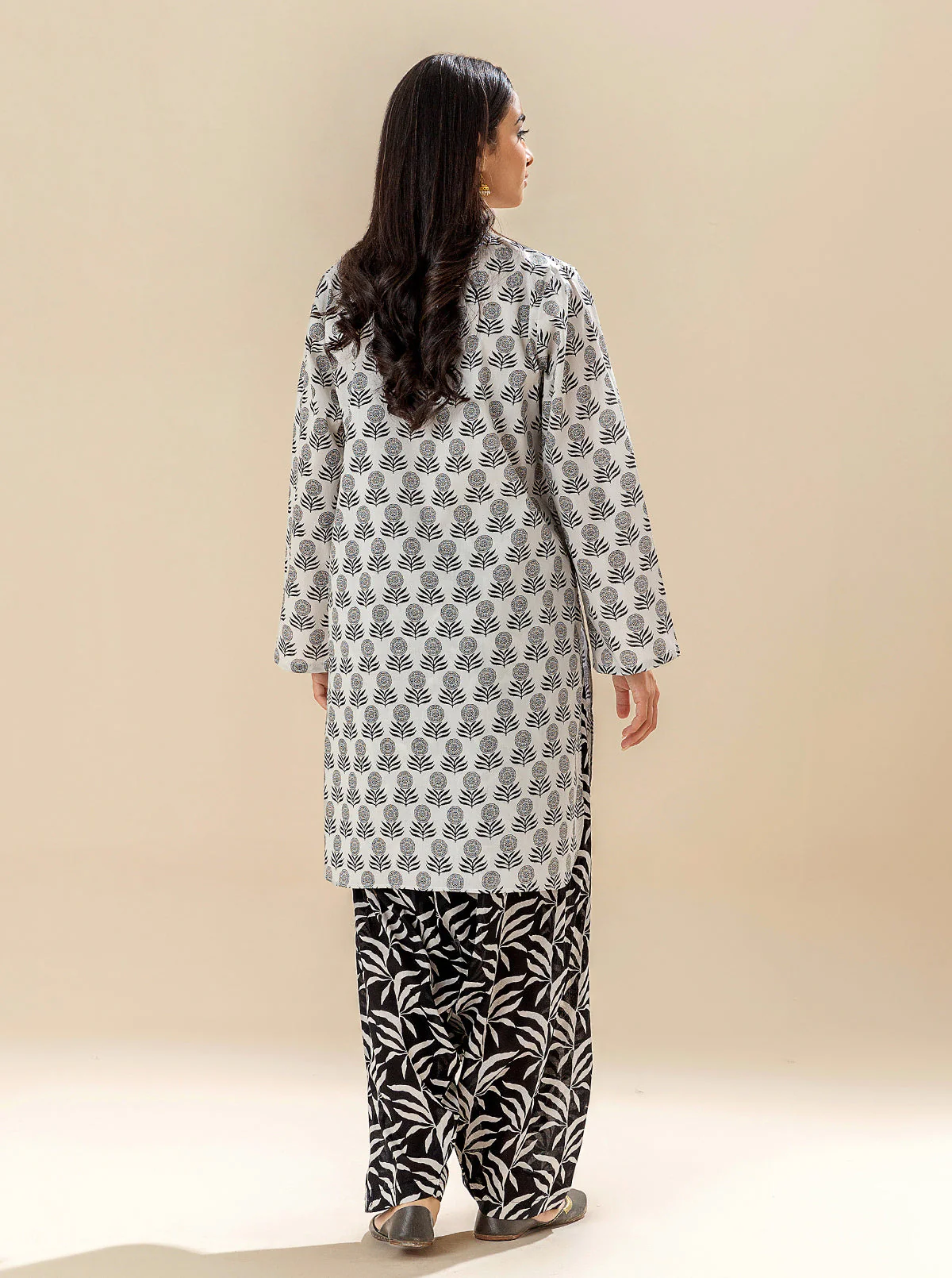 2 PIECE PRINTED LAWN SUIT - ETHNIC VIBE (UNSTITCHED) - Image 3