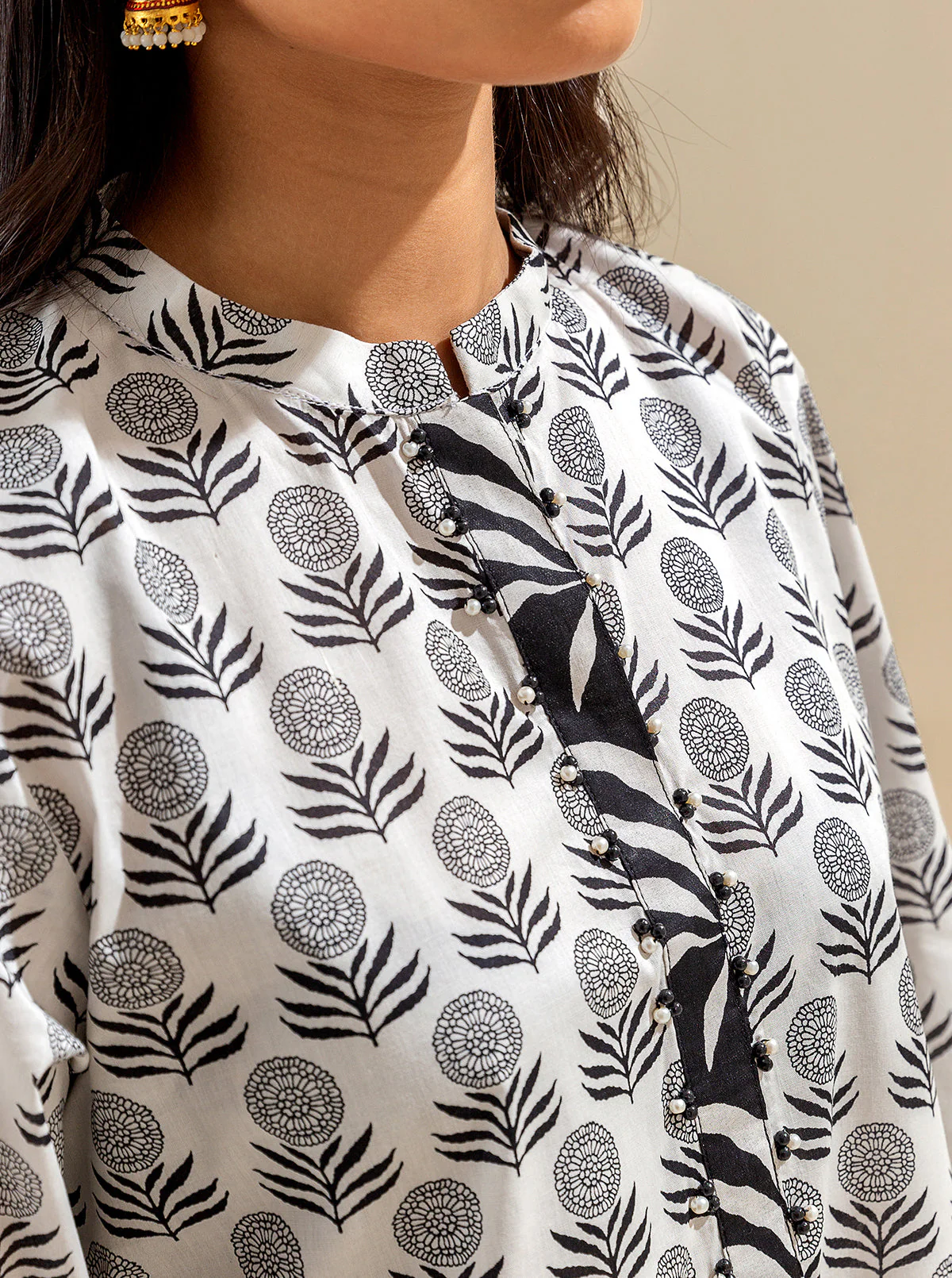 2 PIECE PRINTED LAWN SUIT - ETHNIC VIBE (UNSTITCHED) - Image 4