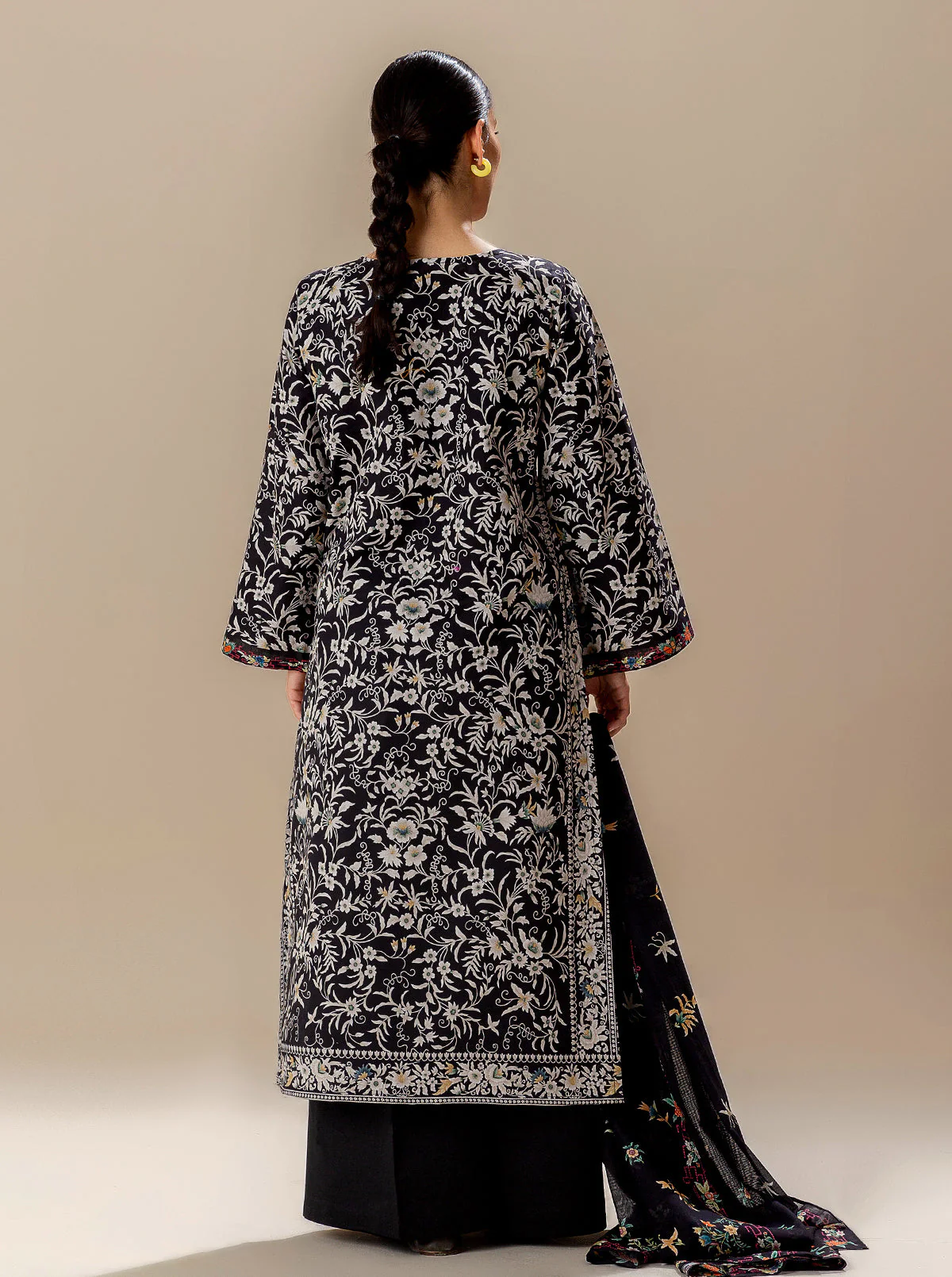 3 PIECE PRINTED LAWN SUIT-MYSTERY NIGHT (UNSTITCHED) - Image 4