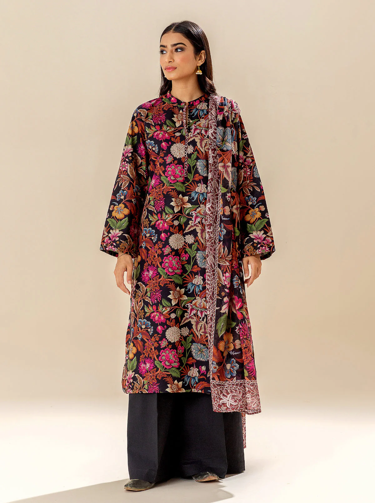 3 PIECE PRINTED LAWN SUIT (UNSTITCHED) - Image 2