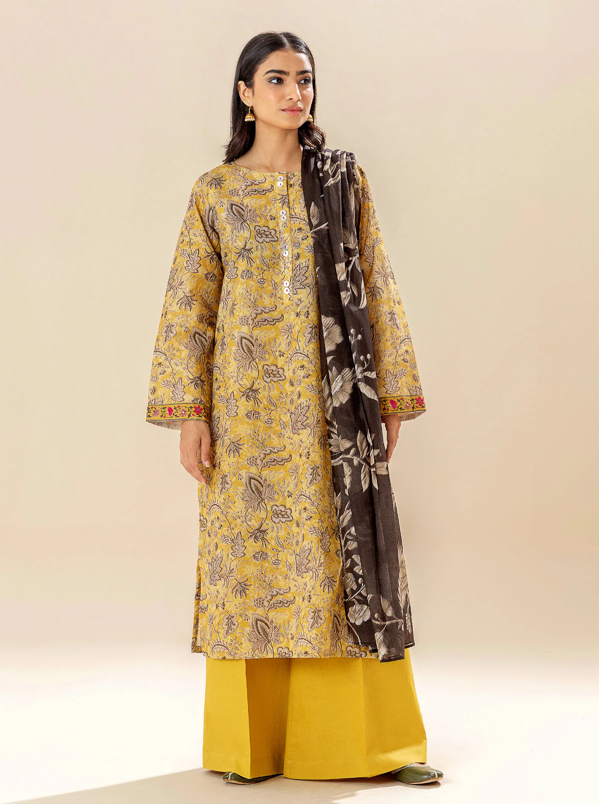 3 PIECE PRINTED LAWN SUIT (UNSTITCHED) - Image 2