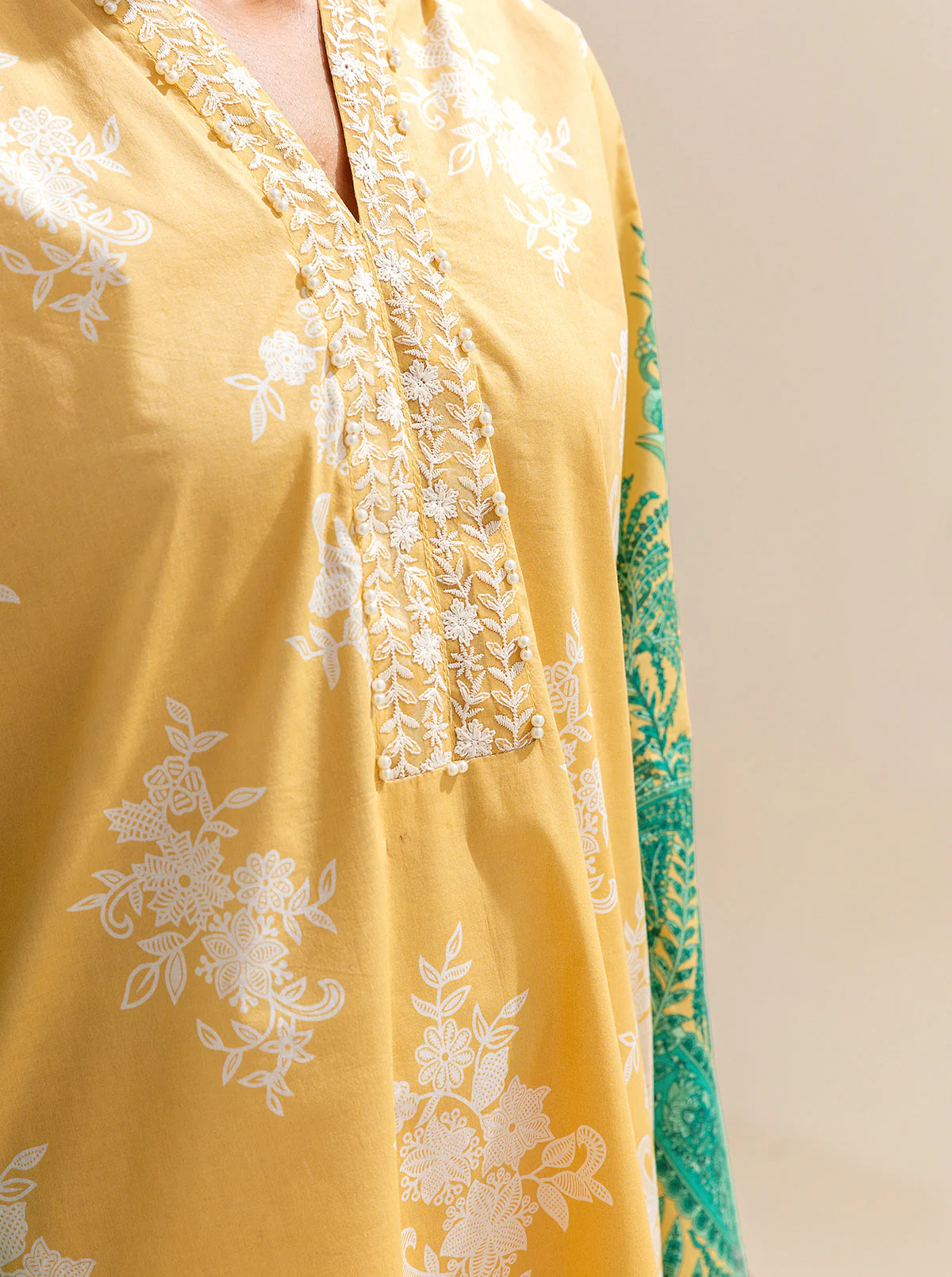 3 PIECE EMBROIDERED LAWN SUIT-SUNSHINE BREEZE (UNSTITCHED) - Image 2