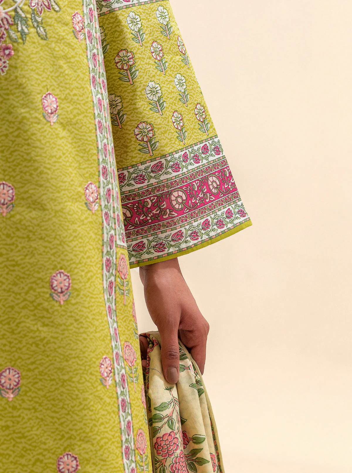 3 PIECE EMBROIDERED LAWN SUIT-APPLE CINNAMON (UNSTITCHED) - Image 6