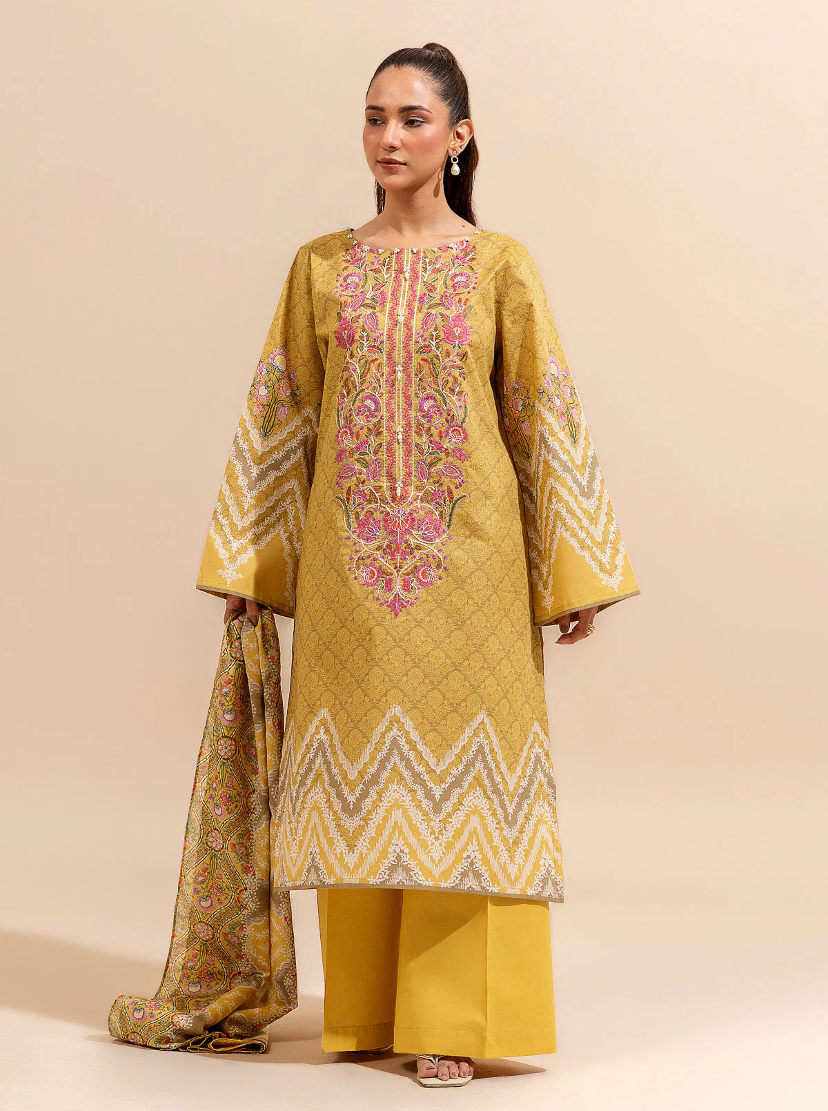 3 PIECE EMBROIDERED LAWN SUIT-SOMBRE SUN (UNSTITCHED) - Image 3