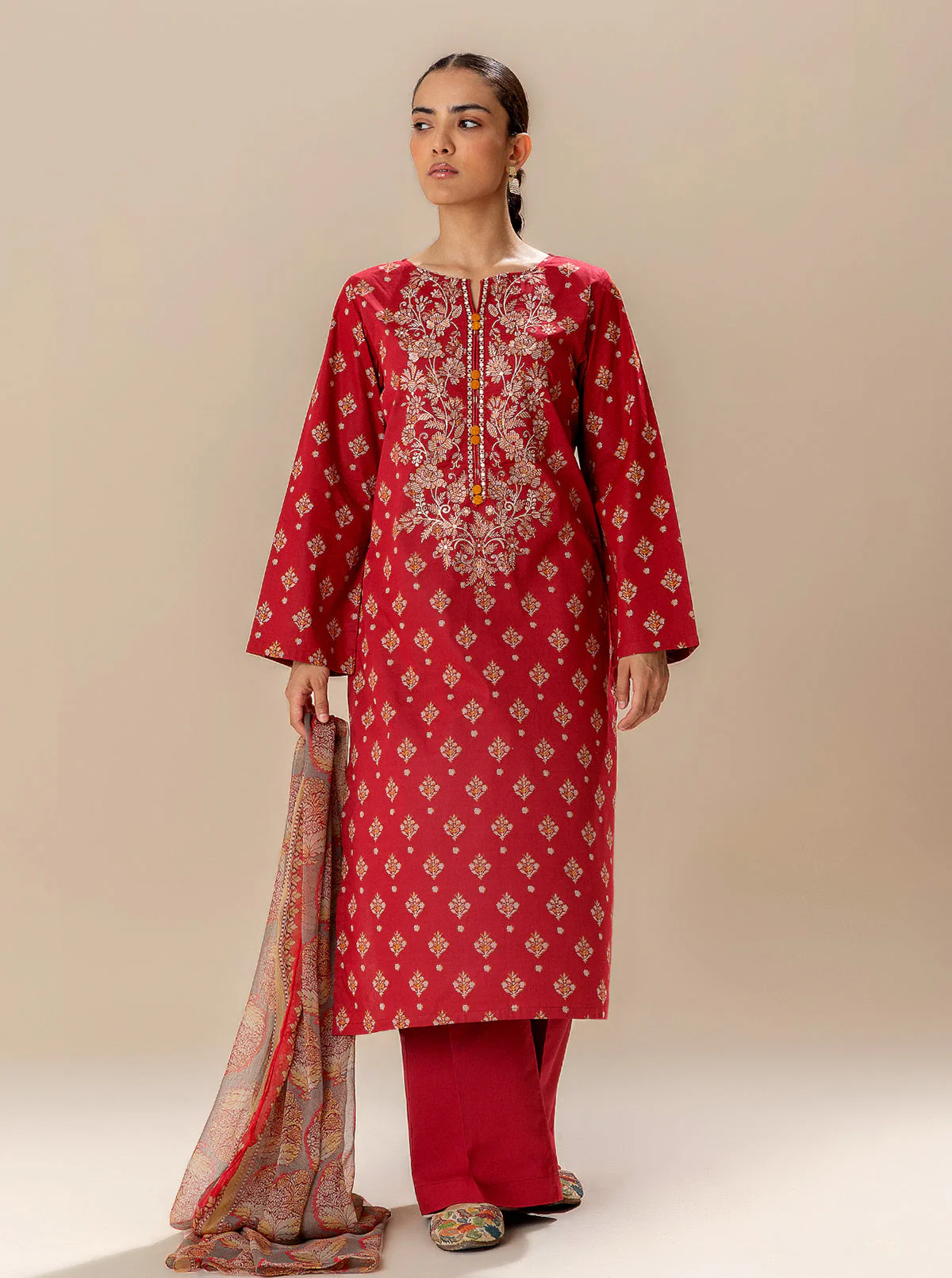 3 PIECE EMBROIDERED LAWN SUIT-BRIGHT POPPY (UNSTITCHED) - Image 3