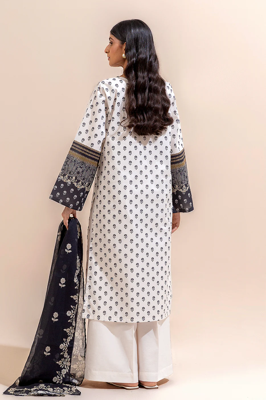 2 PIECE PRINTED LAWN SUIT-DARK ODYSSEY (UNSTITCHED) - Image 4