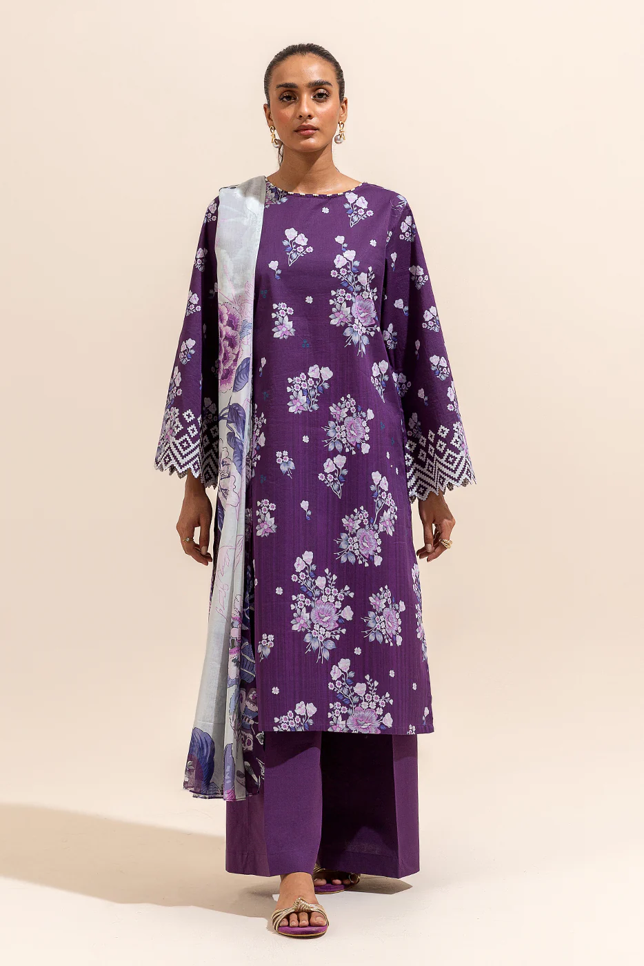 3 PIECE PRINTED LAWN SUIT-AMARANTH ANGLE (UNSTITCHED) - Image 2
