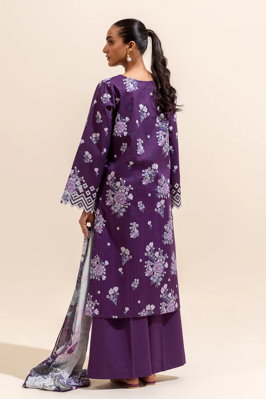 3 PIECE PRINTED LAWN SUIT-AMARANTH ANGLE (UNSTITCHED) - Image 6