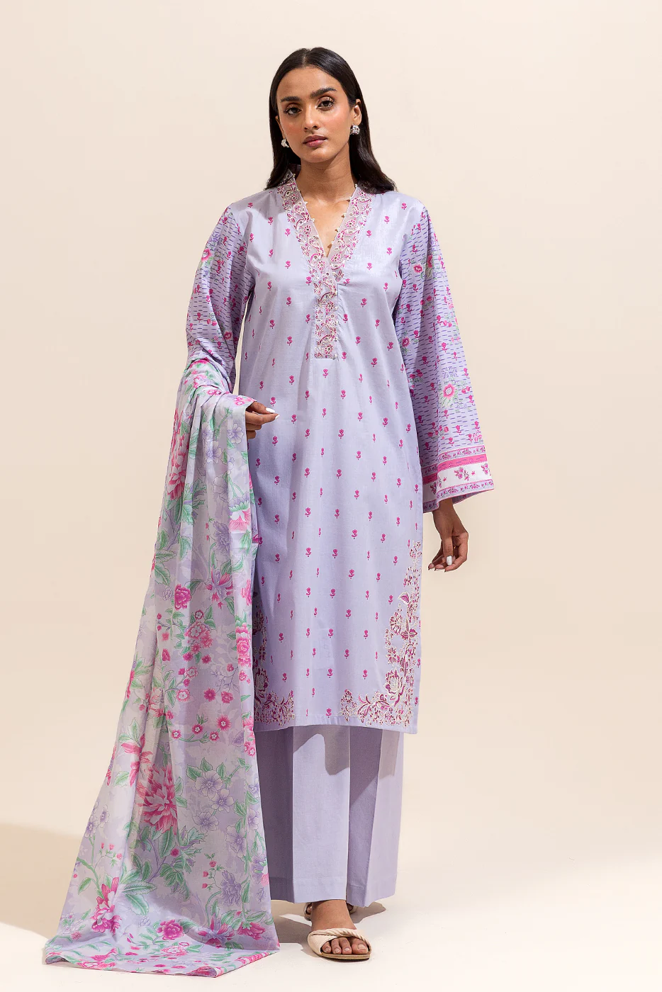 3 PIECE EMBROIDERED LAWN SUIT-LAVENDER BLOOM ( UNSTITCHED) - Image 3