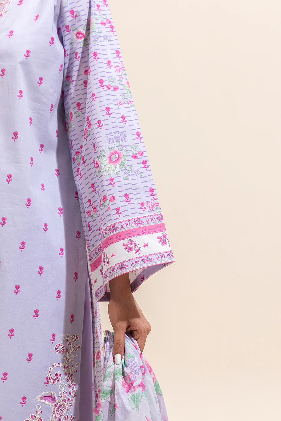3 PIECE EMBROIDERED LAWN SUIT-LAVENDER BLOOM ( UNSTITCHED) - Image 6
