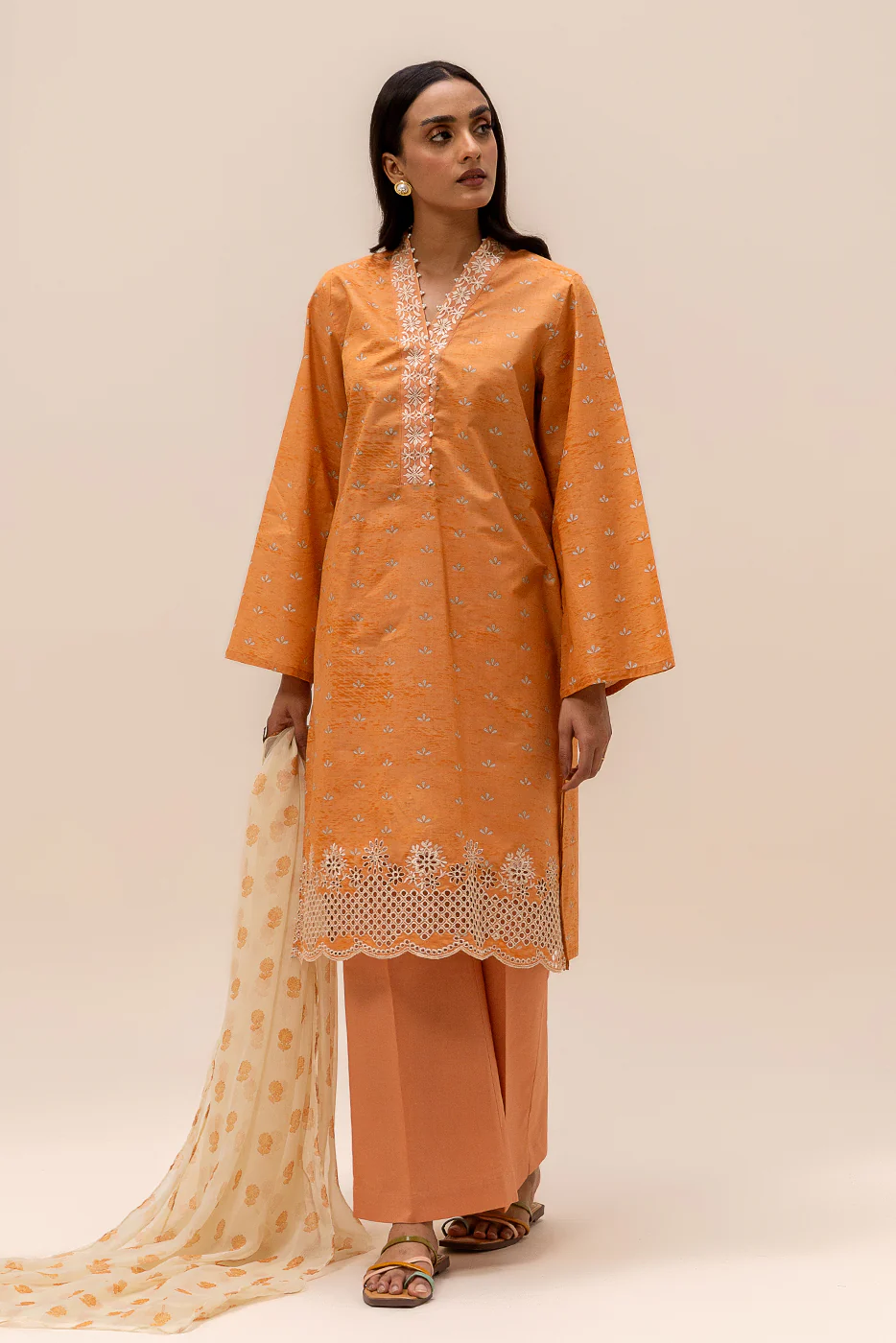3 PIECE EMBROIDERED LAWN SUIT-AMBER WOOD (UNSTITCHED) - Image 3